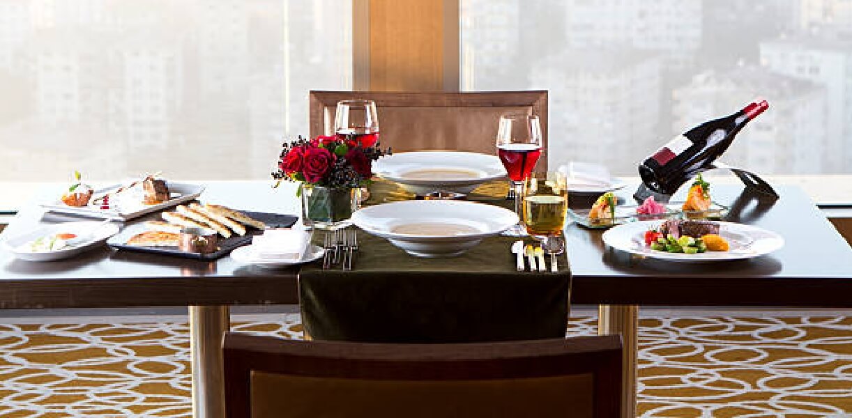 一流レストランのディナー